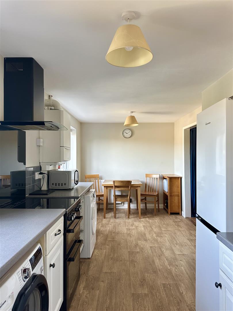 3 bed property in Hillside Road, Hastings